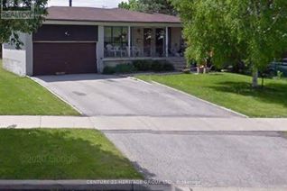 Property for Sale, 63 Marathon Crescent, Toronto (Newtonbrook West), ON