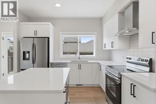 Townhouse for Sale, 176 Lawson Lane Se, Airdrie, AB