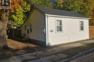 Detached House for Rent, 12 Miles Street, London East (East F), ON