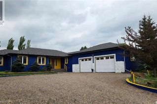 Bungalow for Sale, 30 West Park Drive, Battleford, SK