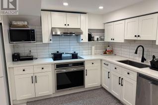 House for Rent, Shared Basement - 9 Breadner Drive, Toronto (Willowridge-Martingrove-Richview), ON