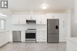 Townhouse for Sale, 1030 Hulford St #3, Saanich, BC