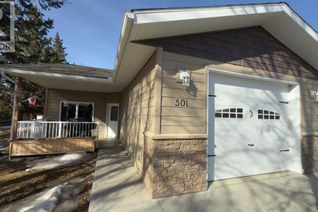 Freehold Townhouse for Sale, 501 5 Street W, Hanna, AB