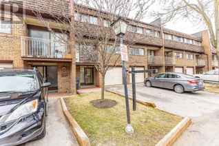 Property for Sale, 90 Castlebury Crescent #2, Toronto (Bayview Woods-Steeles), ON Property for Sale, 90 Castlebury Crescent #2, Toronto (Bayview Woods-Steeles), ON