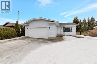 Bungalow for Sale, 207 3rd Avenue E, Neilburg, SK Bungalow for Sale, 207 3rd Avenue E, Neilburg, SK