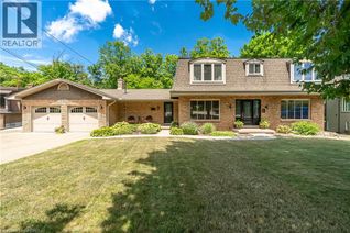Detached House for Sale, 3 Maple Drive, Stoney Creek, ON