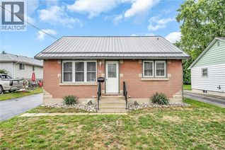 House for Sale, 205 Crysler Street, Delhi, ON