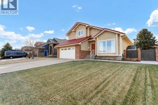 Detached House for Sale, 11 Taylor Crescent Se, Medicine Hat, AB