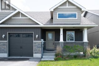 Townhouse for Rent, 22 Stirling Crescent, Prince Edward County (Picton Ward), ON