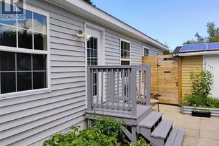 Property for Sale, 35 Fourth Avenue, Pointe-Du-Chêne, NB Property for Sale, 35 Fourth Avenue, Pointe-Du-Chêne, NB