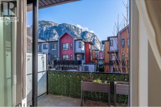 Townhouse for Sale, 1361 Marinaside Place, Squamish, BC