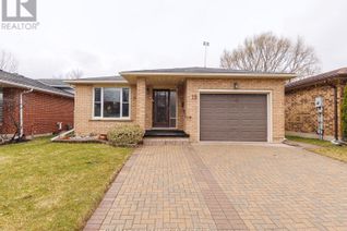 Bungalow for Sale, 15 Rollins Drive, Welland (N. Welland), ON