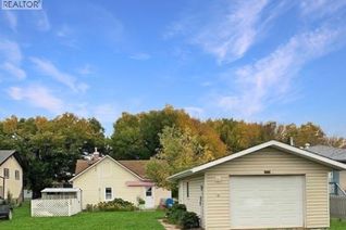 Bungalow for Sale, 5005 55th Avenue, High Prairie, AB Bungalow for Sale, 5005 55th Avenue, High Prairie, AB