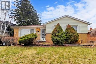 Detached House for Sale, 541 Wingrove Crescent, Oakville, ON