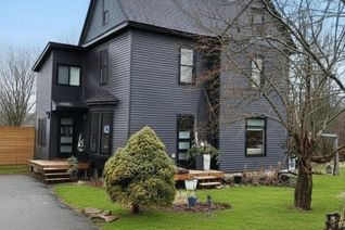 Detached House for Sale, 506 County Rd 10 Rd, Prince Edward County, ON