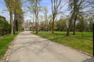 Property for Sale, 15 Park Lane Cir, Toronto, ON