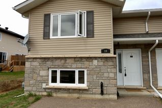 Townhouse for Sale, 18 William Thomas Dr, Petawawa, ON