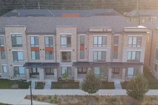 Townhouse for Rent, 2481 BADGER Cres #4, Oakville, ON