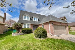 Detached House for Sale, 168 Willow Ln, Newmarket, ON