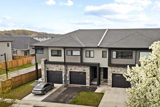 Freehold Townhouse for Sale, 1064 Hansler Rd, Welland, ON