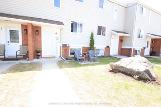Condo Townhouse for Sale, 604 Banner Ave #10, North Bay, ON