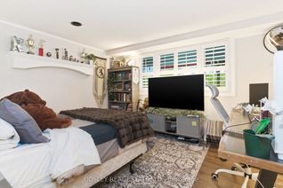 Bungalow for Sale, 18 Tetbury Cres, Toronto, ON