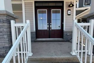 Detached House for Rent, 36 Port Cres, Welland, ON