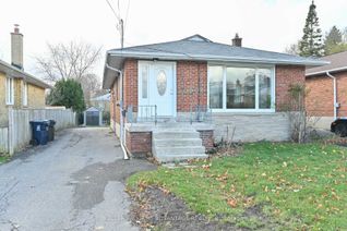 Bungalow for Rent, 88 Wexford Blvd #Main Only, Toronto, ON