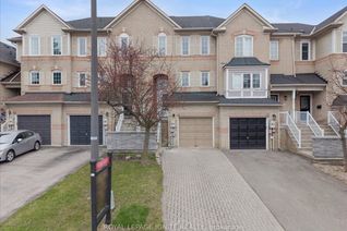 Freehold Townhouse for Sale, 61 Baywell Cres, Aurora, ON
