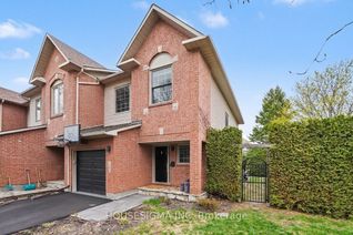 Freehold Townhouse for Sale, 100 Flowertree Cres N, Kanata, ON