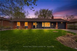 Bungalow for Sale, 147 Churchill Dr, Cambridge, ON