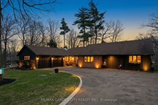 Detached House for Sale, 51 Park Rd S, Grimsby, ON