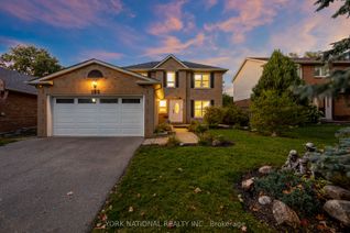 Detached House for Sale, 195 John Bowser Cres, Newmarket, ON