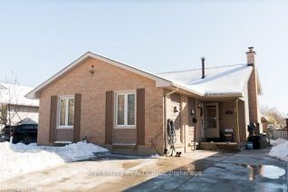 Backsplit for Sale, 43 Renny Cres, London South, ON