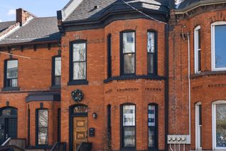Townhouse for Sale, 158 Hunter St E, Hamilton, ON