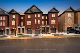 Freehold Townhouse for Sale, 104 Gordon Cir, Newmarket, ON