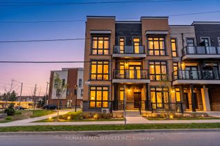 Townhouse for Sale, 1 Bond Cres #5, Richmond Hill, ON