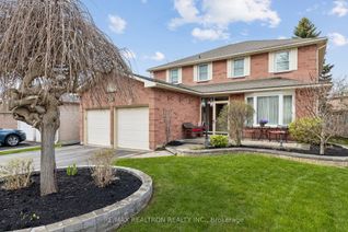 Detached House for Sale, 693 Leslie Valley Dr, Newmarket, ON