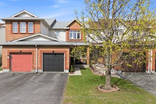 Townhouse for Sale, 11 Binbury Way, Hunt Club - South Keys and Area, ON