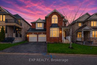 Detached House for Sale, 323 Cheryl Mews Blvd, Newmarket, ON