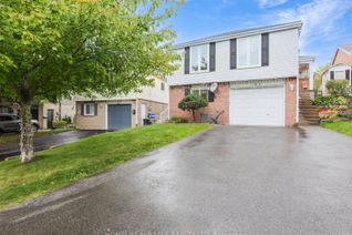 Detached House for Sale, 128 Macatee Pl S, Cambridge, ON