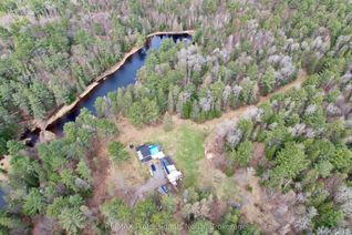 Detached House for Sale, 862 Lynx Lake Rd Rd, Huntsville, ON