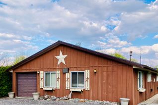 Bungalow for Sale, 10000 Erie St, Lambton Shores, ON