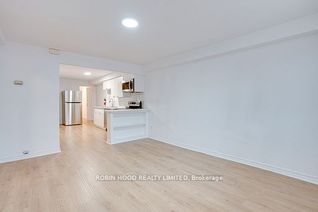 Triplex for Rent, 104 Gloucester Grv #PH1, Toronto, ON