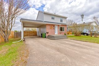 Detached House for Sale, 2A Selkirk St, Petawawa, ON Detached House for Sale, 2A Selkirk St, Petawawa, ON