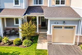 Freehold Townhouse for Sale, 202 Conifer Creek Cir, Kanata, ON