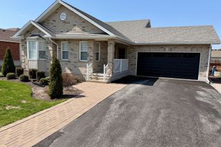 Backsplit for Sale, 227 Victoria Ave W, Kawartha Lakes, ON Backsplit for Sale, 227 Victoria Ave W, Kawartha Lakes, ON