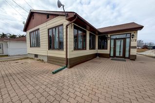 Bungalow for Sale, 172 Elaine Ave, Smooth Rock Falls, ON