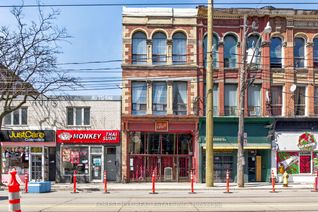 House for Rent, 492 Queen St W #3, Toronto, ON