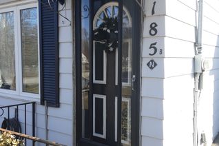 Detached House for Rent, 185 Newton St #Upper, Newmarket, ON